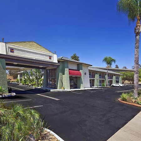Motel 6-Redlands, Ca Екстер'єр фото