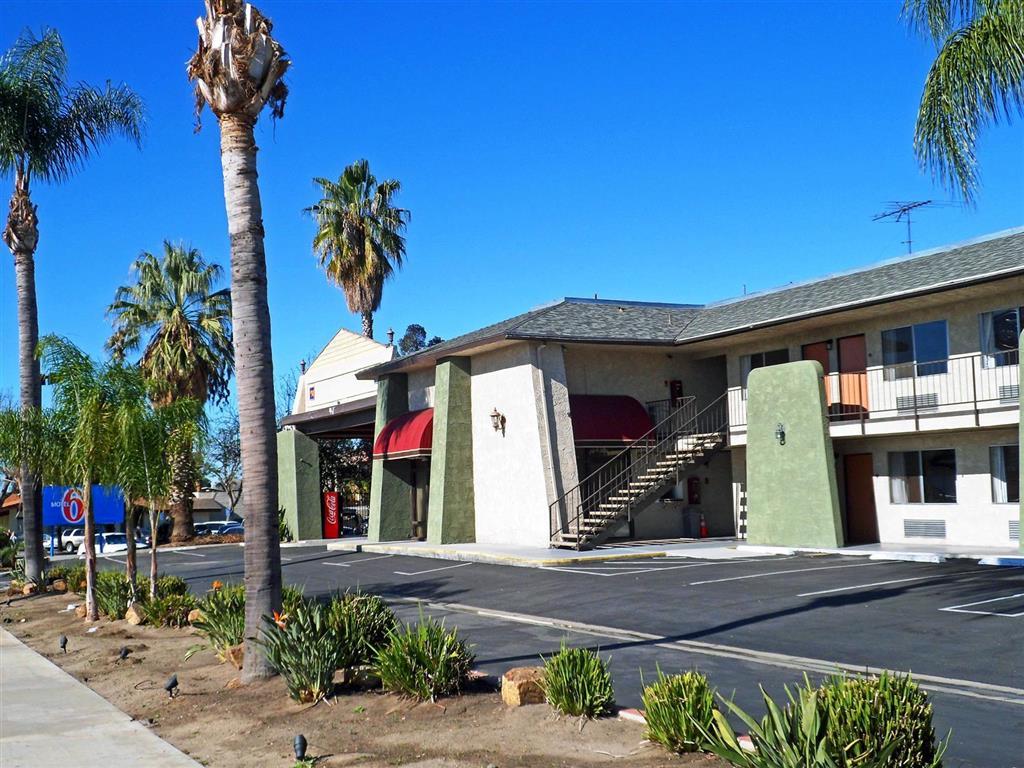 Motel 6-Redlands, Ca Екстер'єр фото