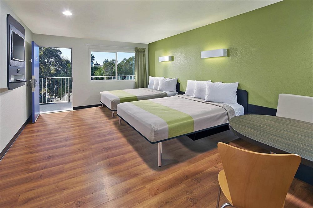 Motel 6-Redlands, Ca Екстер'єр фото