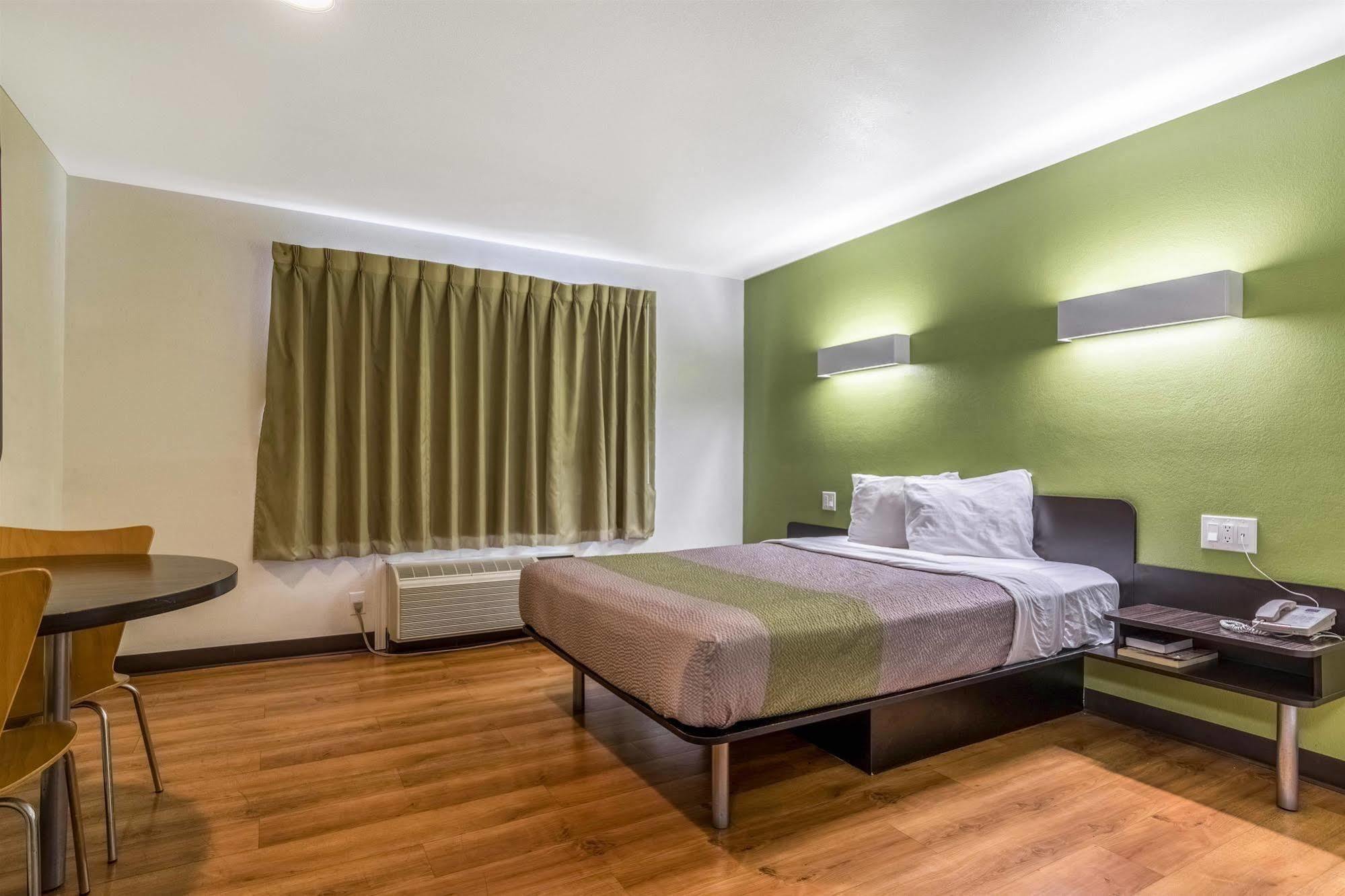 Motel 6-Redlands, Ca Екстер'єр фото