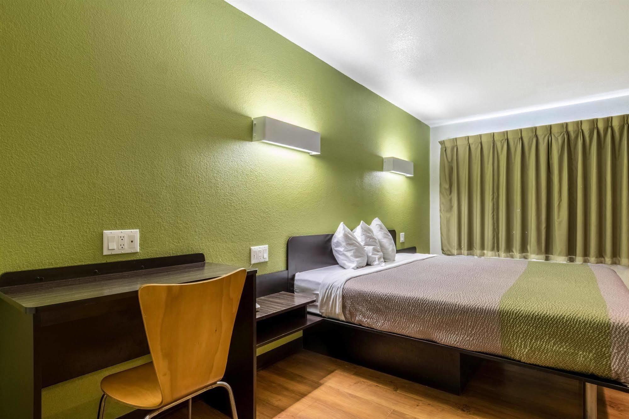 Motel 6-Redlands, Ca Екстер'єр фото