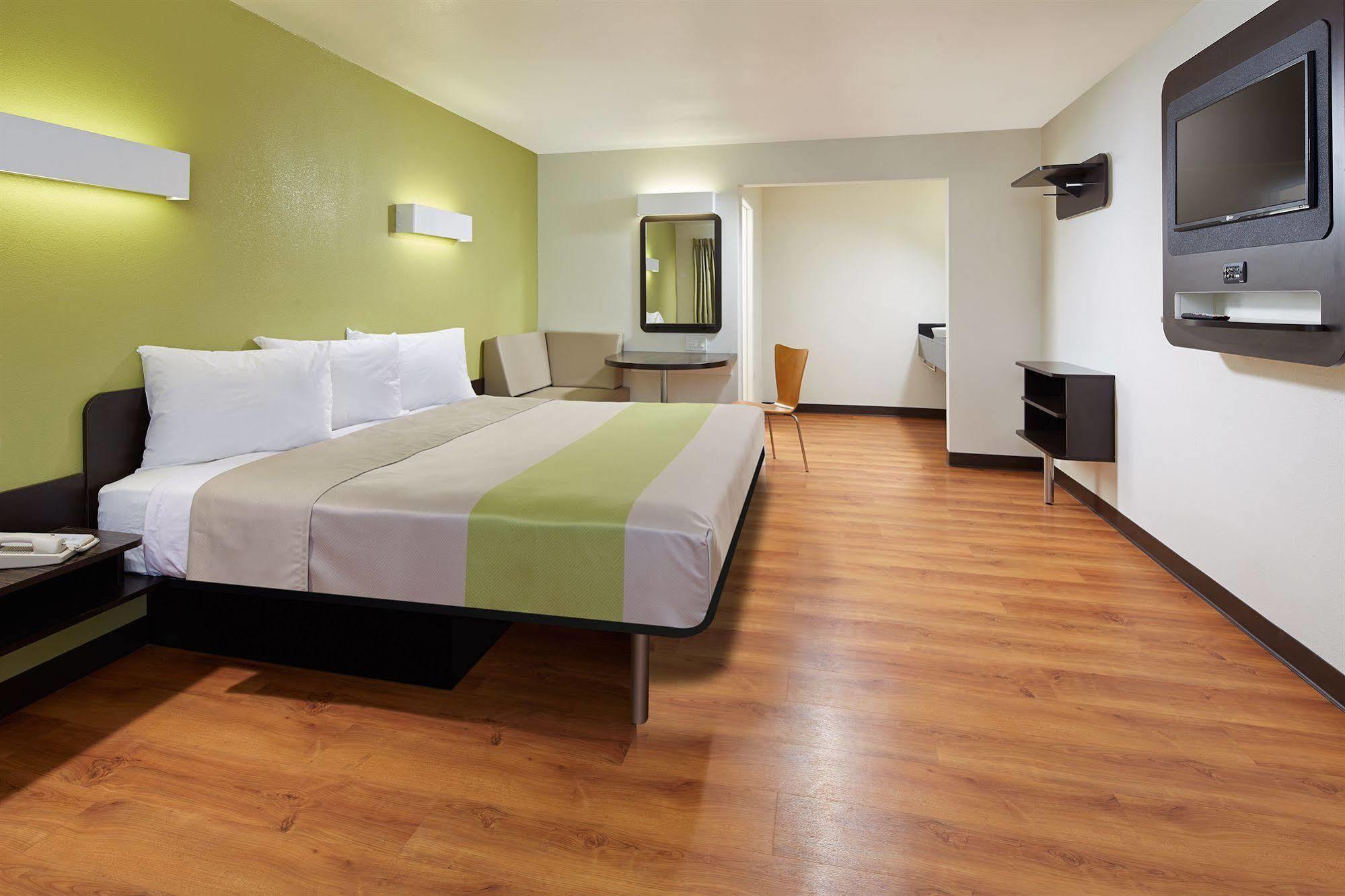 Motel 6-Redlands, Ca Екстер'єр фото