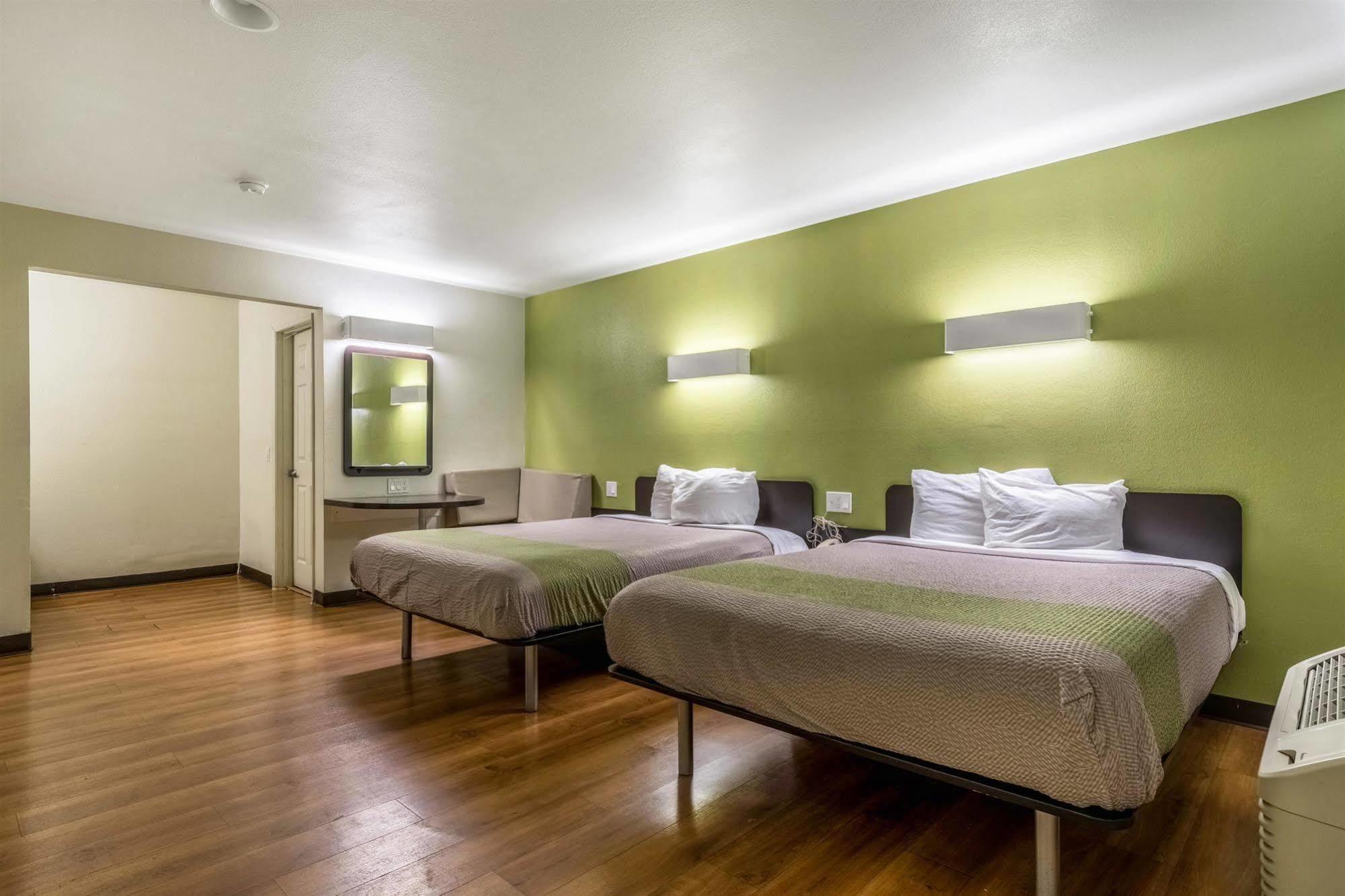Motel 6-Redlands, Ca Екстер'єр фото