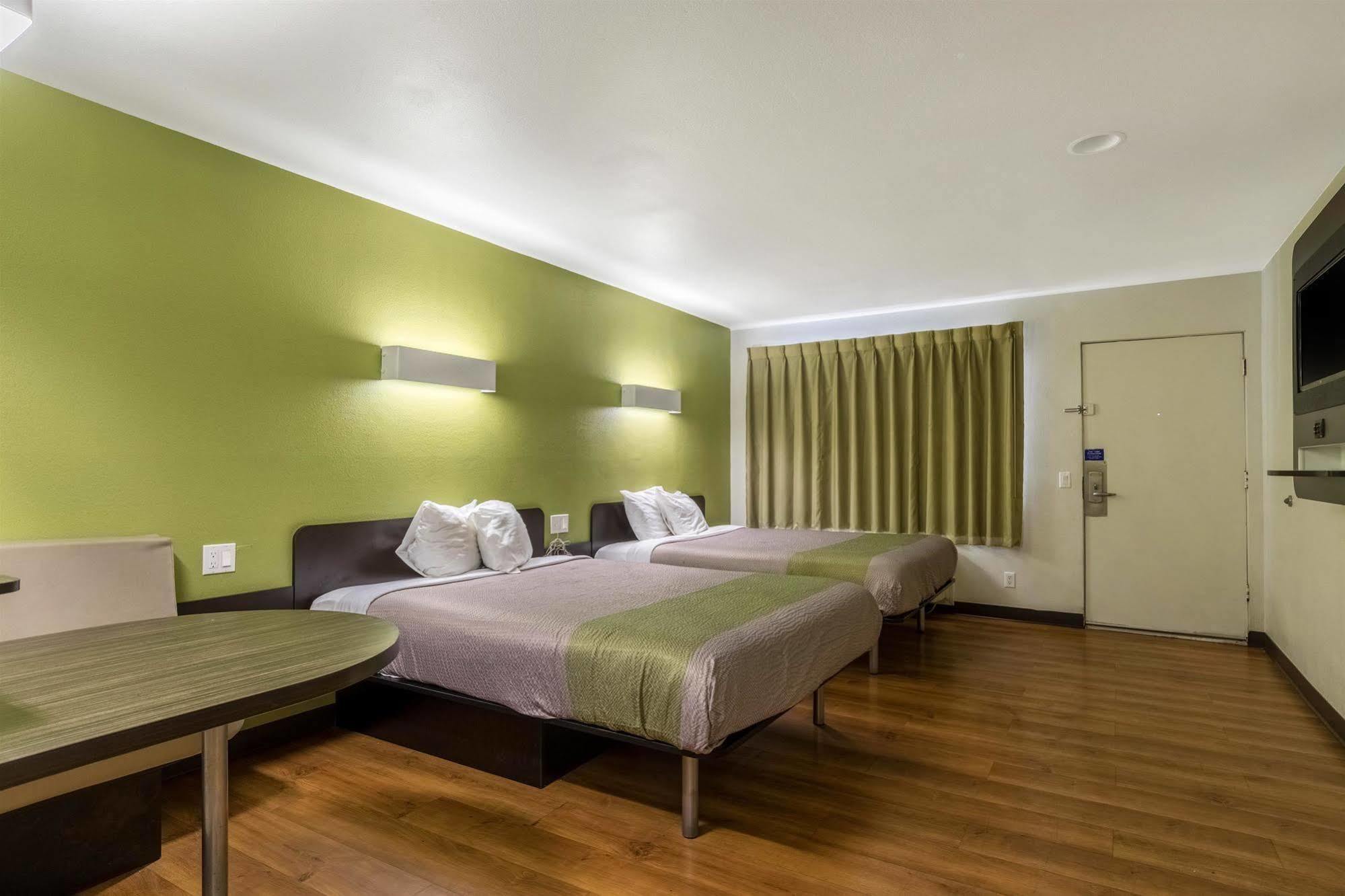 Motel 6-Redlands, Ca Екстер'єр фото