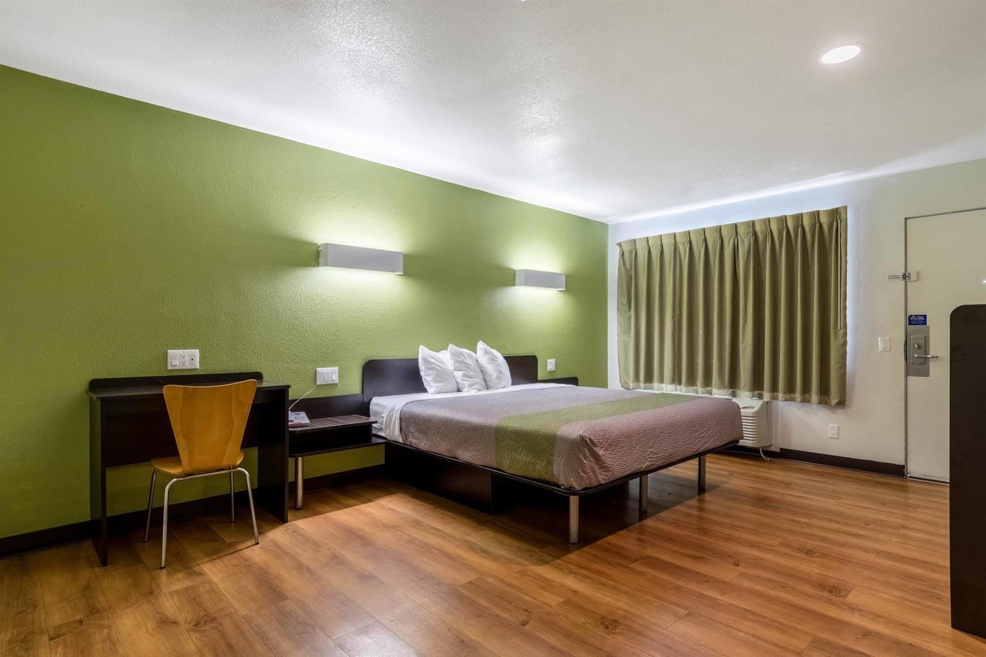 Motel 6-Redlands, Ca Екстер'єр фото