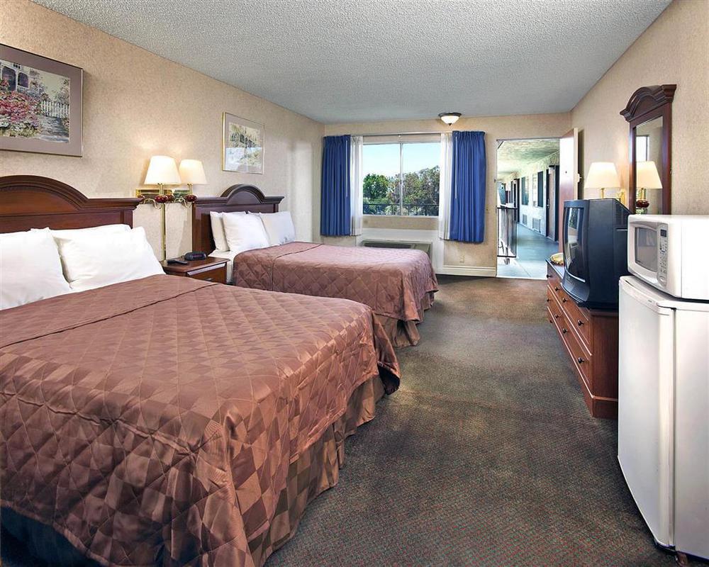 Motel 6-Redlands, Ca Номер фото